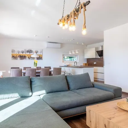 Holiday home Gorgeous In With Wifi *